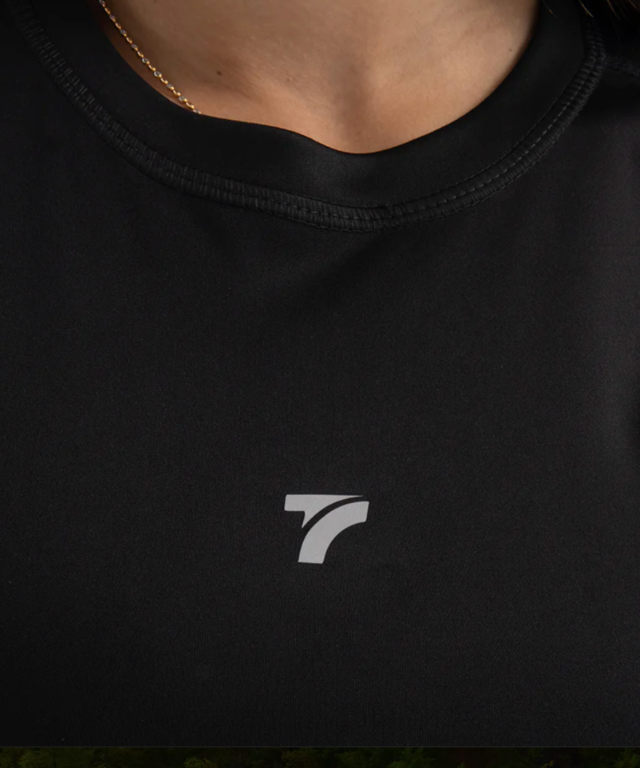 Camiseta manga corta microfibra negra mujer